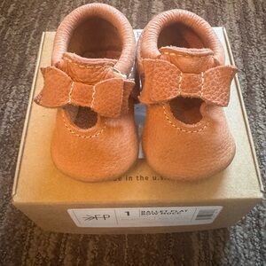 Freshly Picked Bow Ballet Flats - Tan